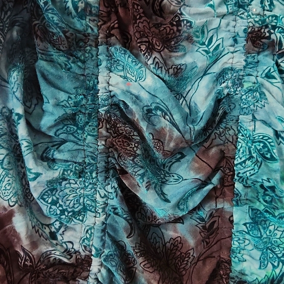 Top - Picture 3 of 3